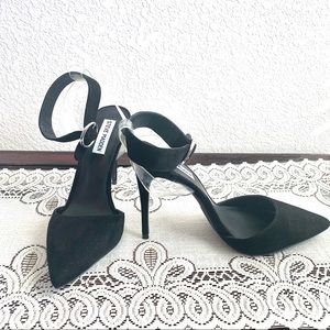 Steve Madden Black Leather Suede Ankle Straps